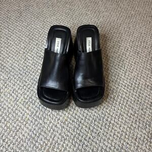NWT Stunning rare 2000s vintage y2k black Steve Madden platform sandals